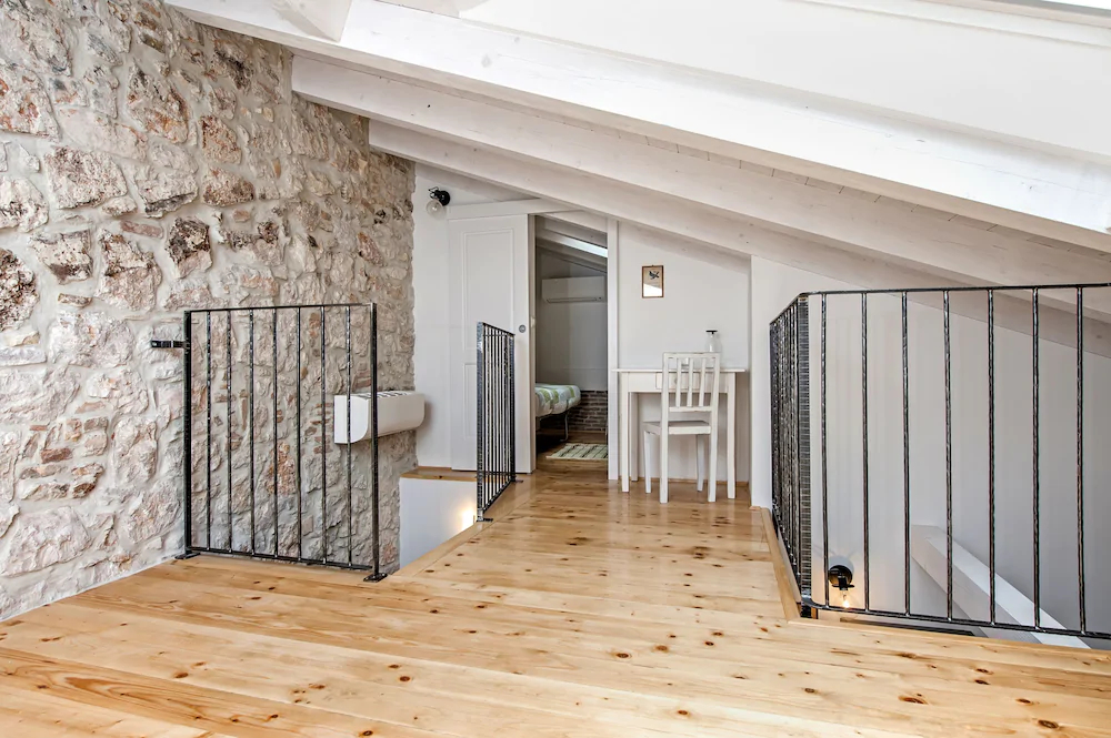 Apartment Blue Note