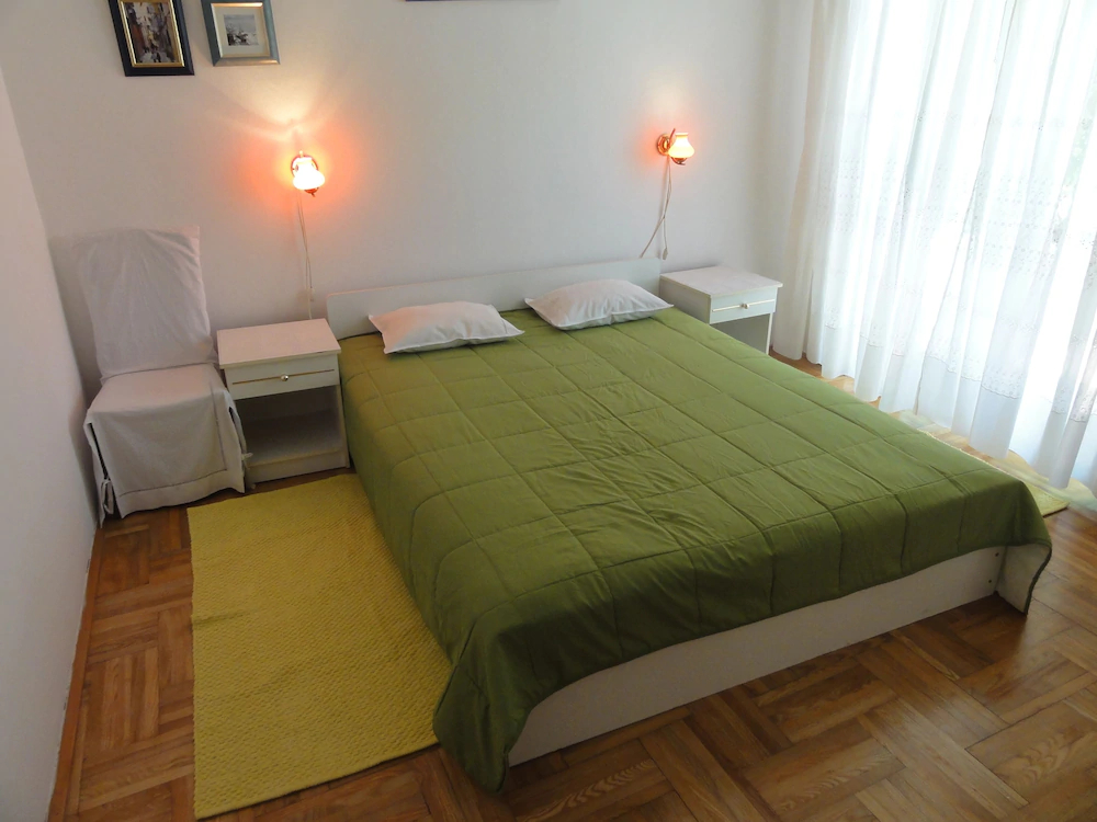 Apartment Buterer