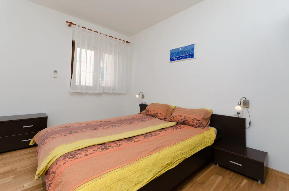 Apartment Goran