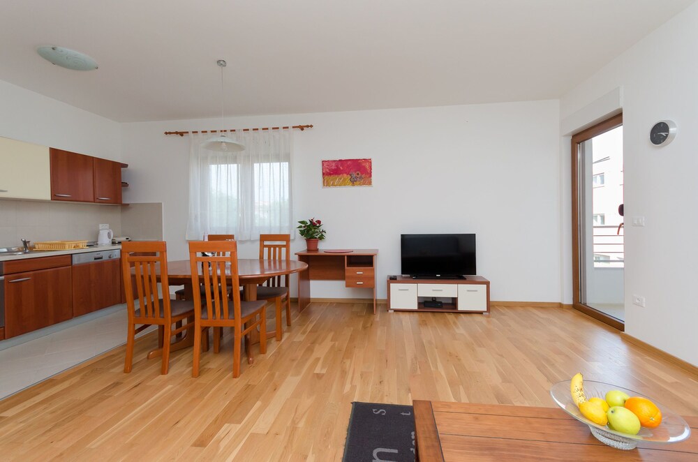 Apartment Goran