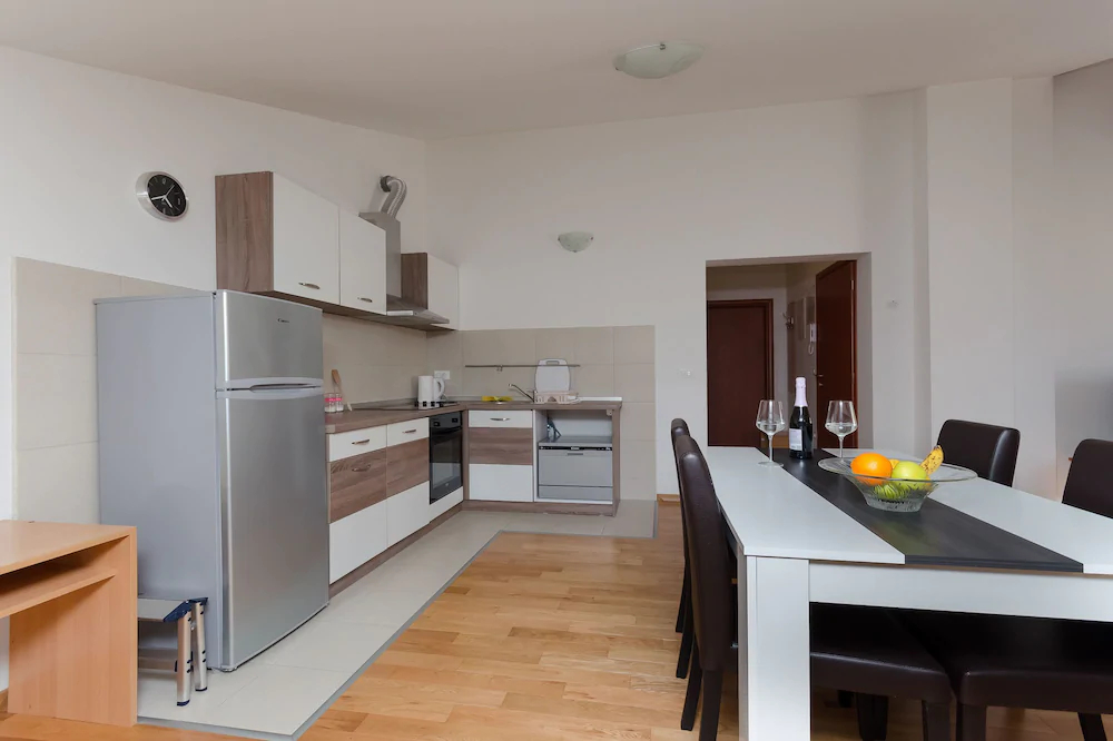 Apartment Goran