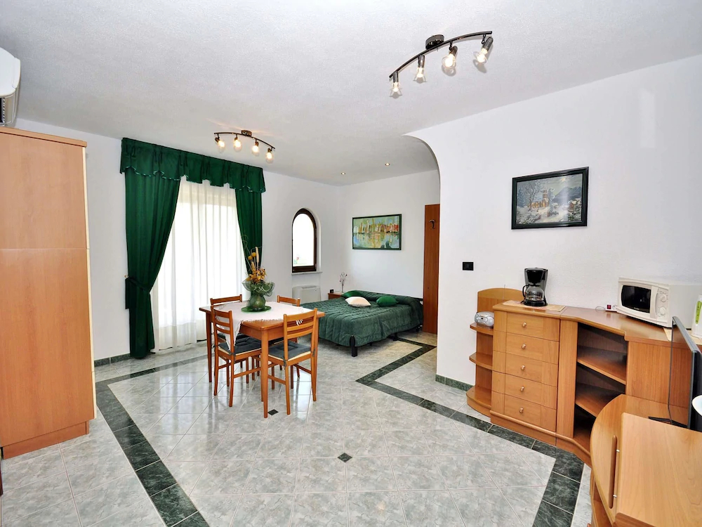 Apartments Alenka