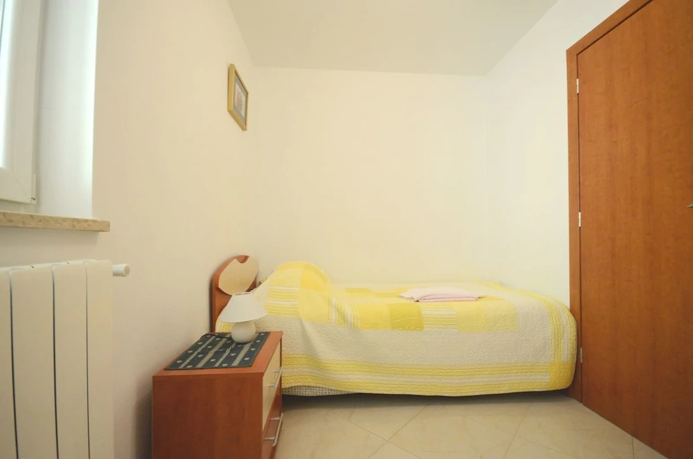 Apartments and Room Mirjana