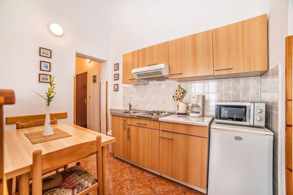 Apartments Banko 7