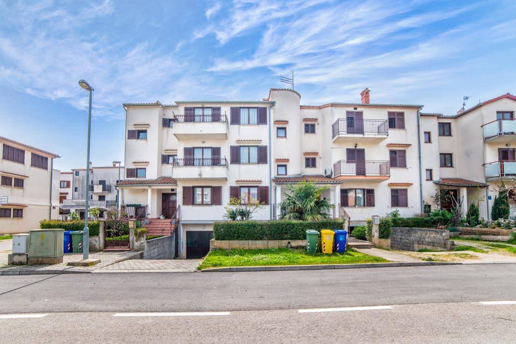 Apartments Banko 7