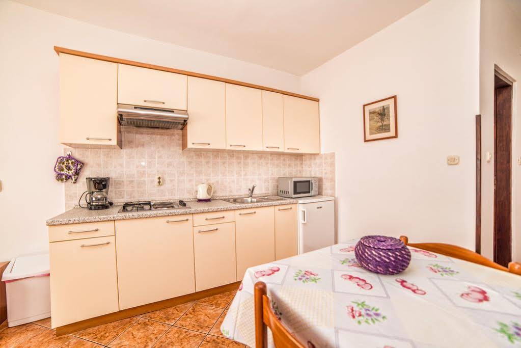 Apartments Banko 7
