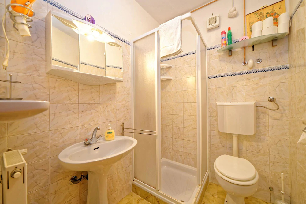 Apartments Crevatin 10