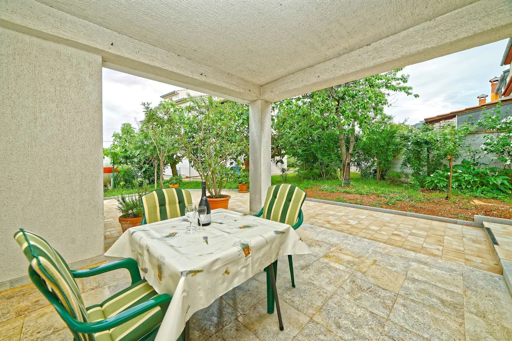 Apartments Crevatin 10