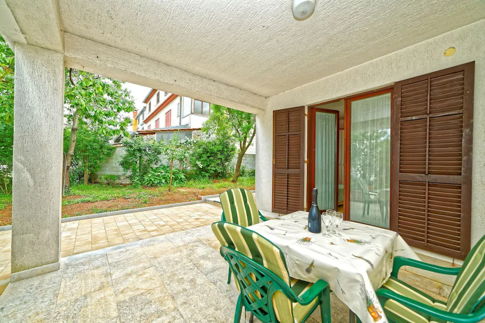 Apartments Crevatin 10