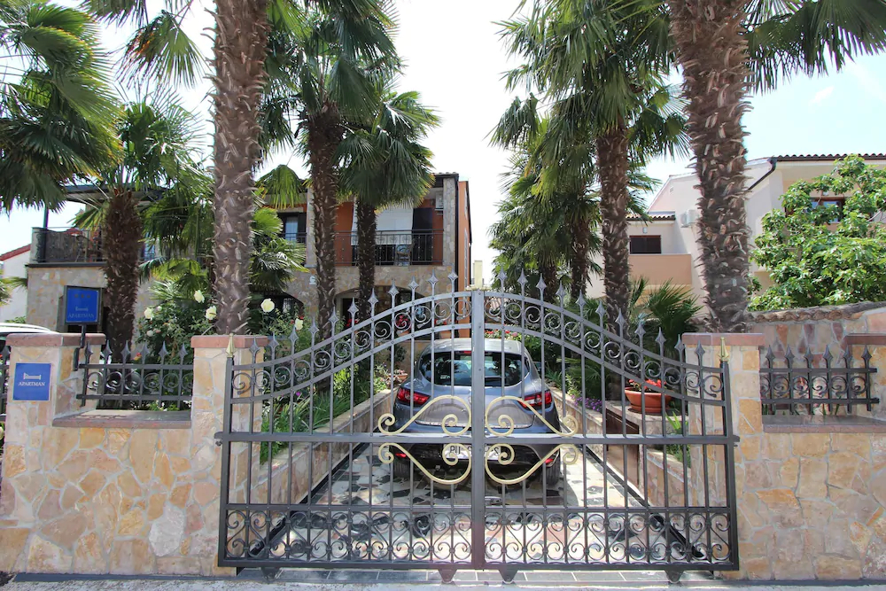 Apartments Dana & Stelio