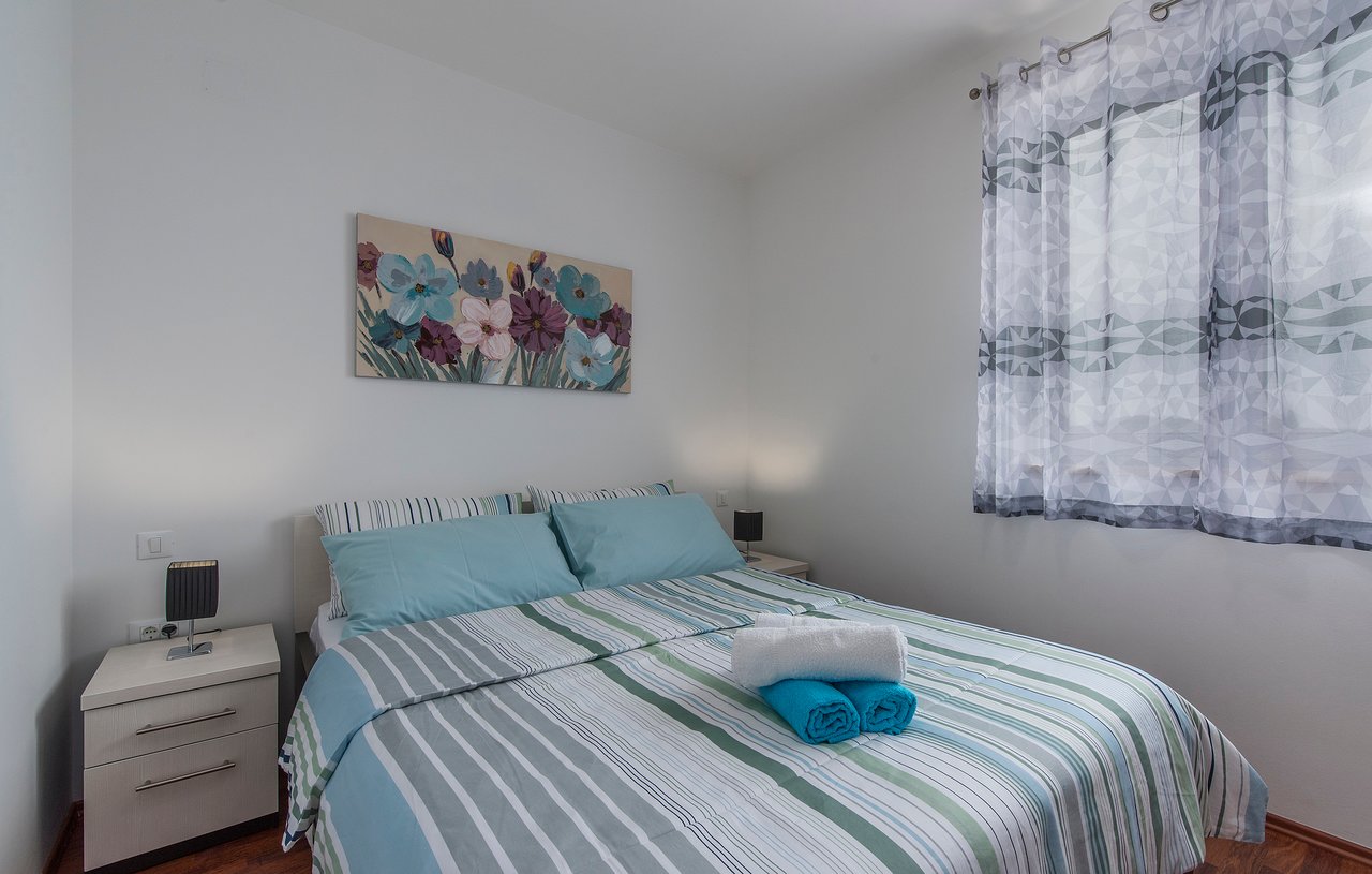 Apartments Kimi