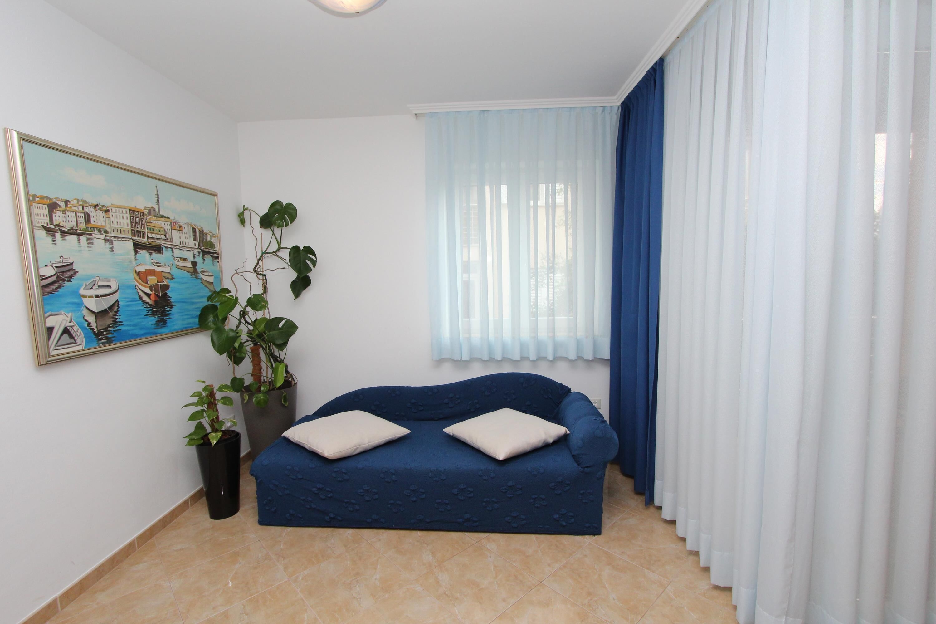 Apartments Lola
