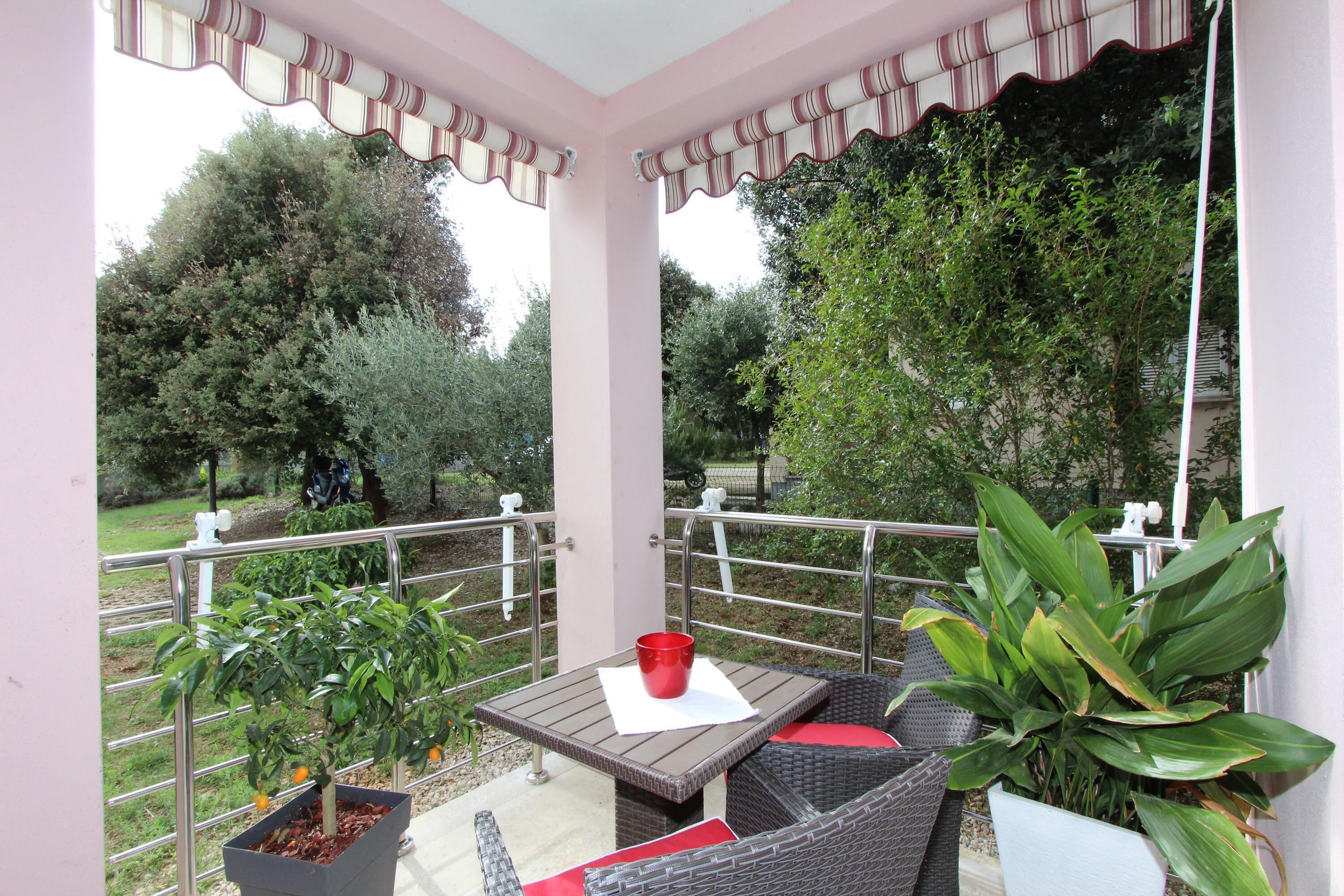 Apartments Lola