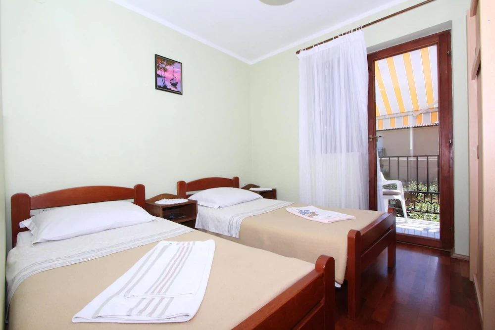 Apartments Miriana