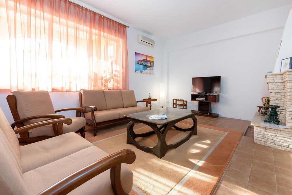 Apartments Pilicari