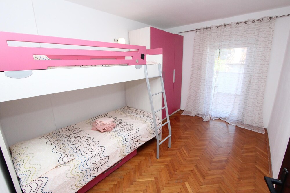 Apartments Tena