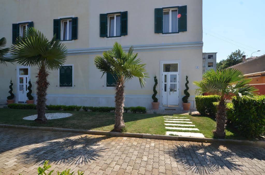 Apartments Villa Rossella 1