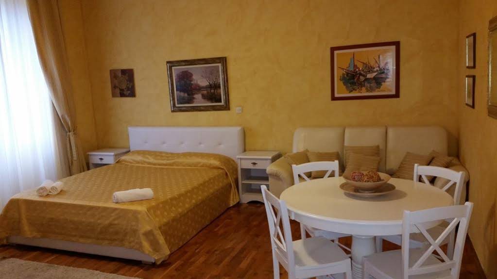 Apartments Villa Rossella 1