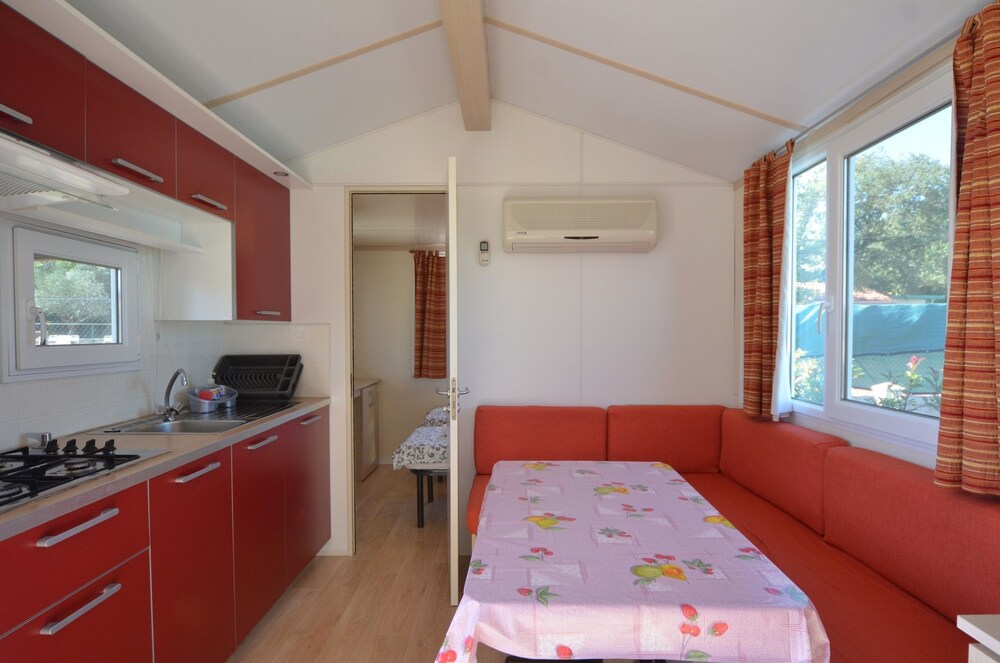 Flores Mobile Home