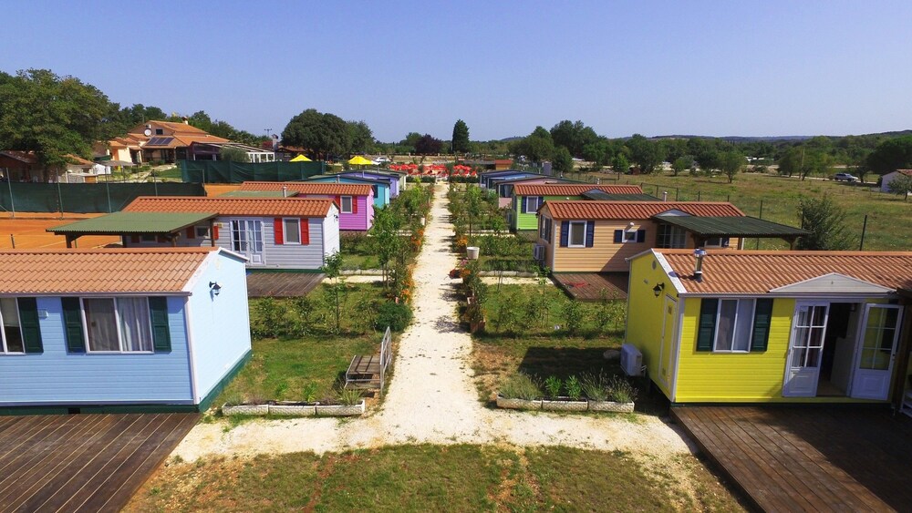 Flores Mobile Home