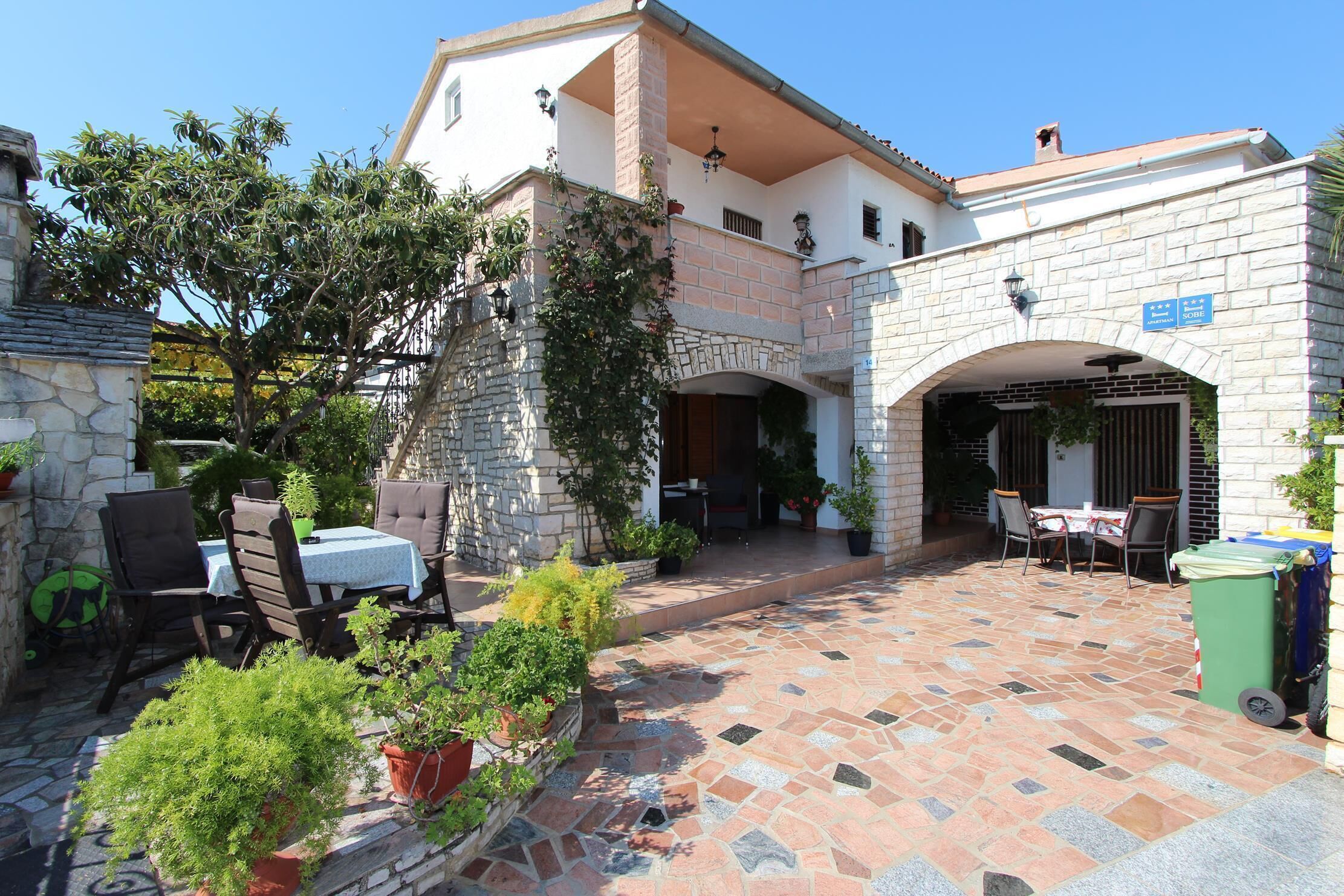 Guest House Rexa
