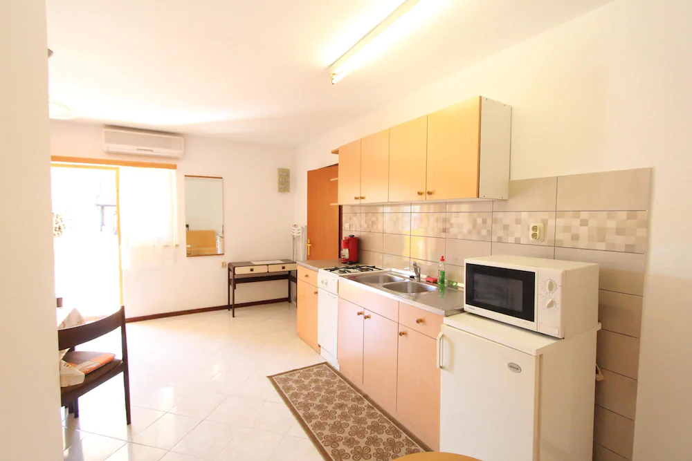 Room And Apartments Mariza