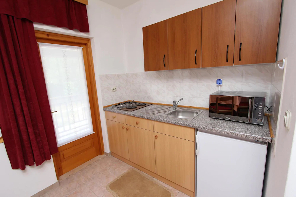 Room And Apartments Mariza