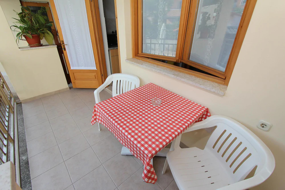 Room And Apartments Mariza