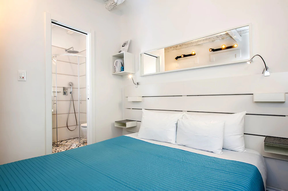 Room Marinata