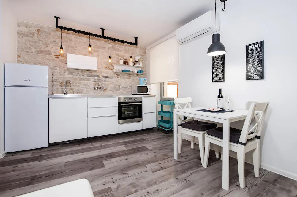 Room Marinata