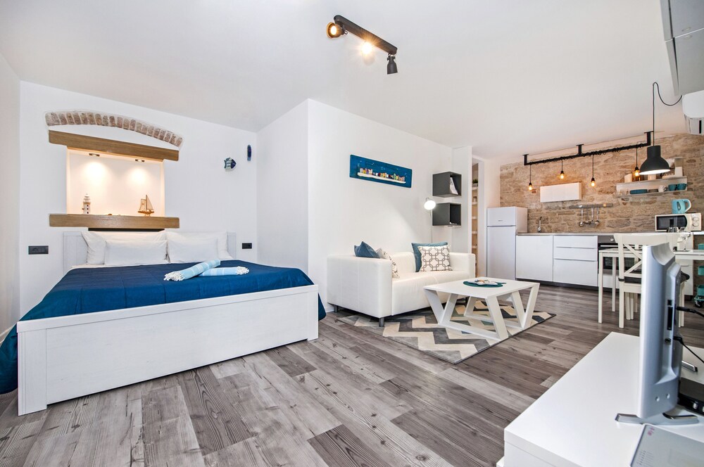 Room Marinata