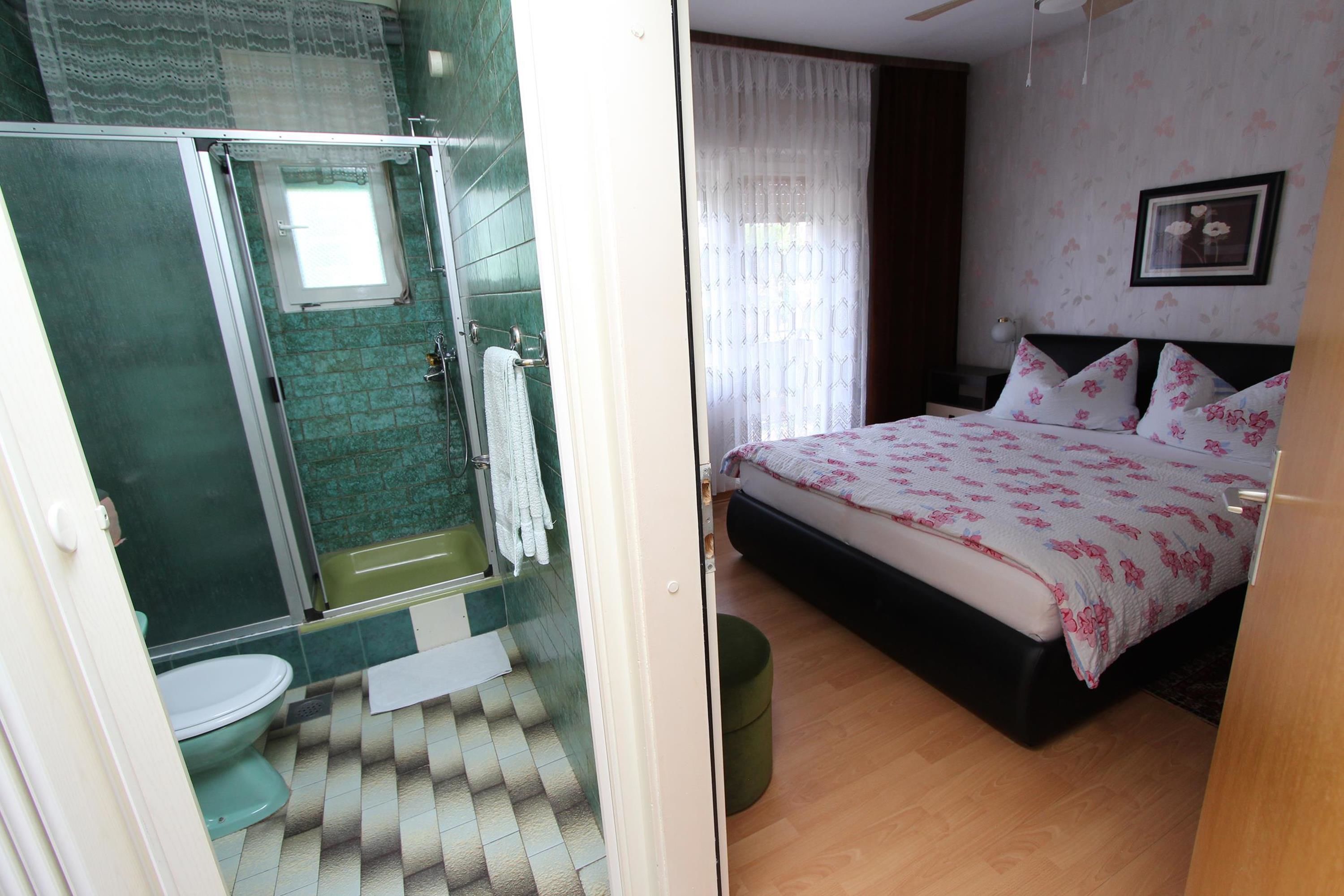 Rooms and Apartment Stefan