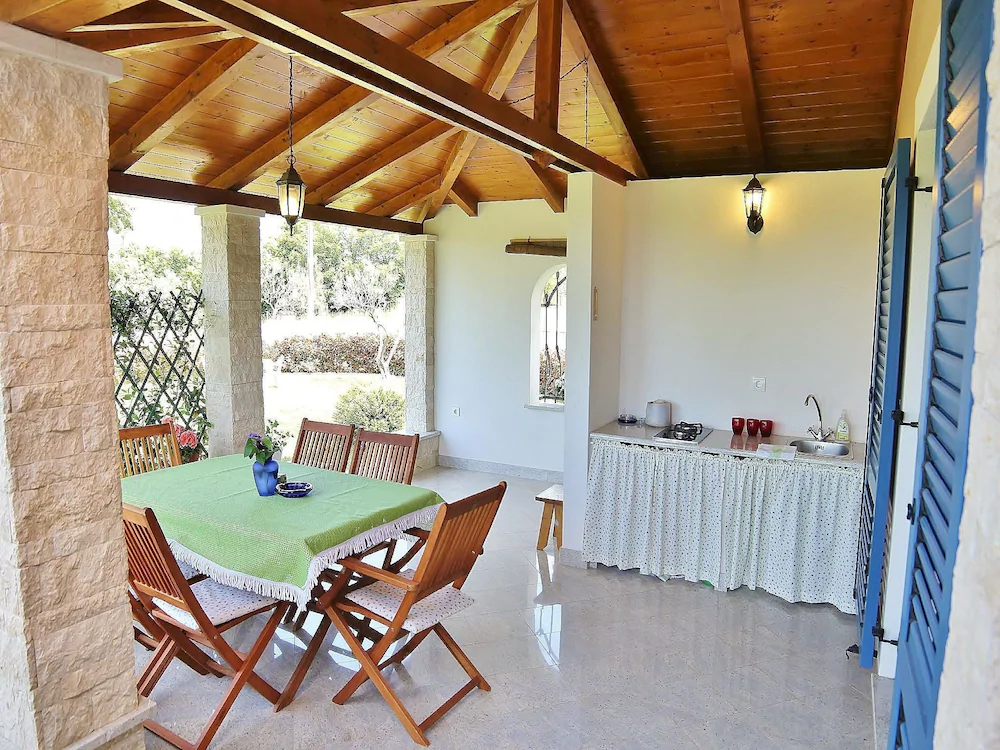 Holiday House Lico