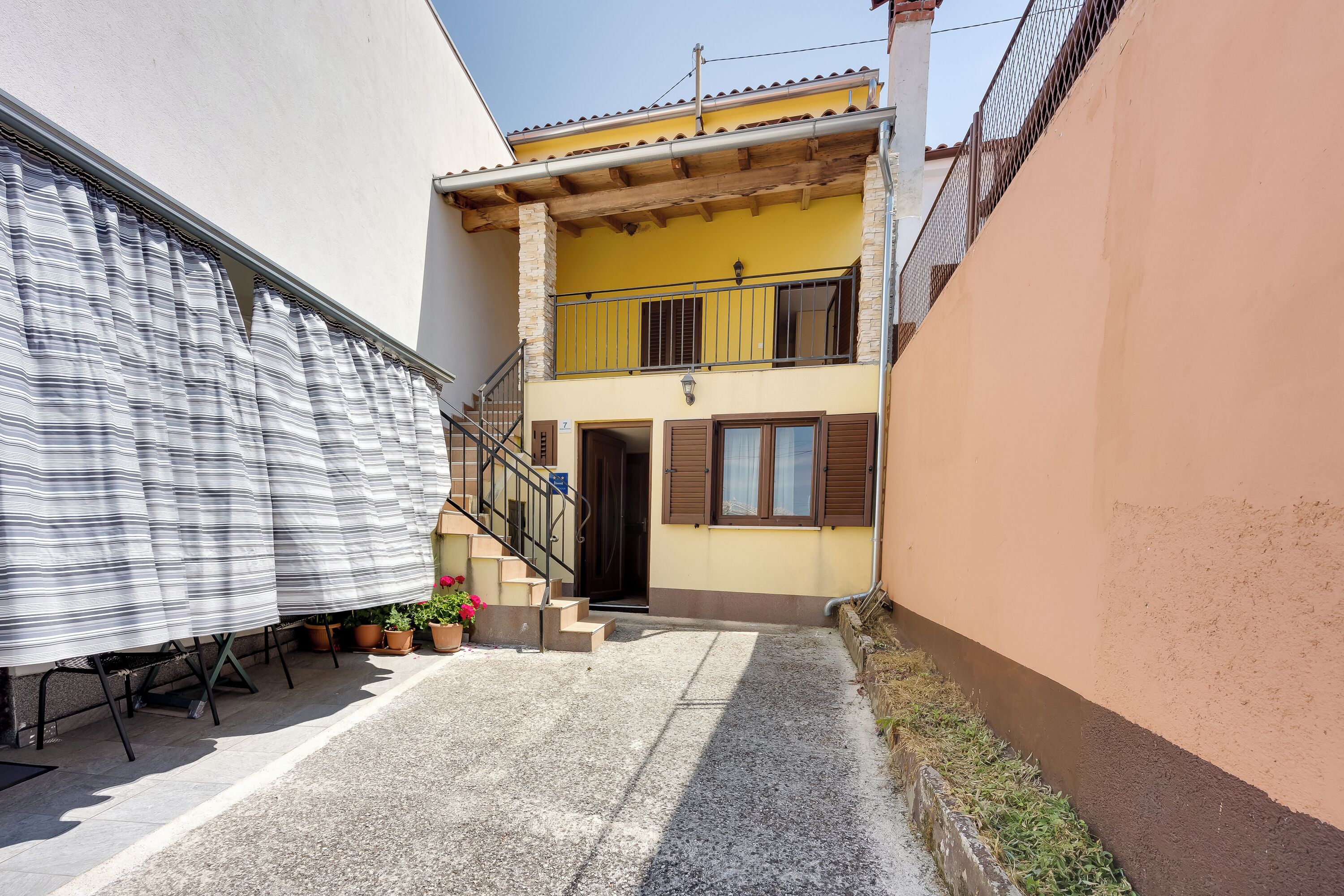 Holiday Home Ema