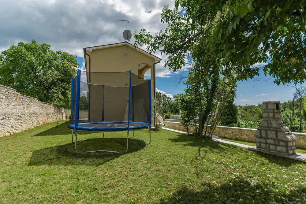 Villa Mira