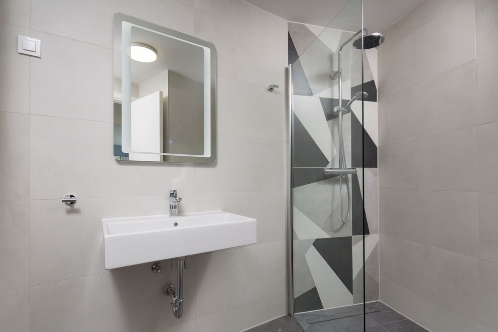 Garden Palace Resort