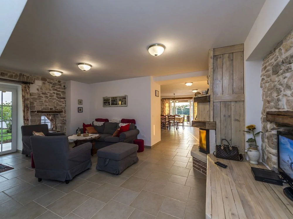 Luxury Villa Lemaliante