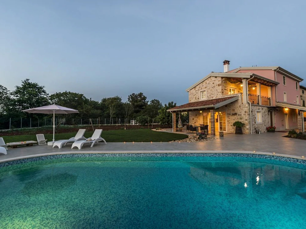 Luxury Villa Lemaliante