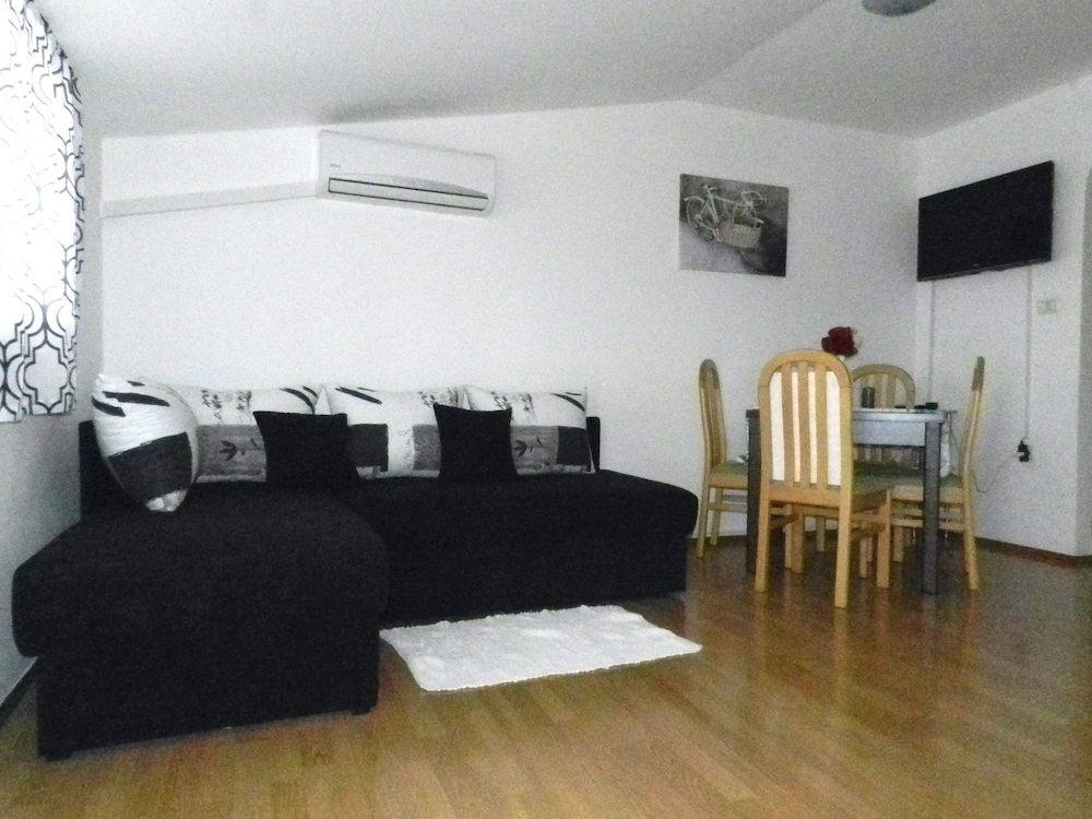 Apartments Ankica