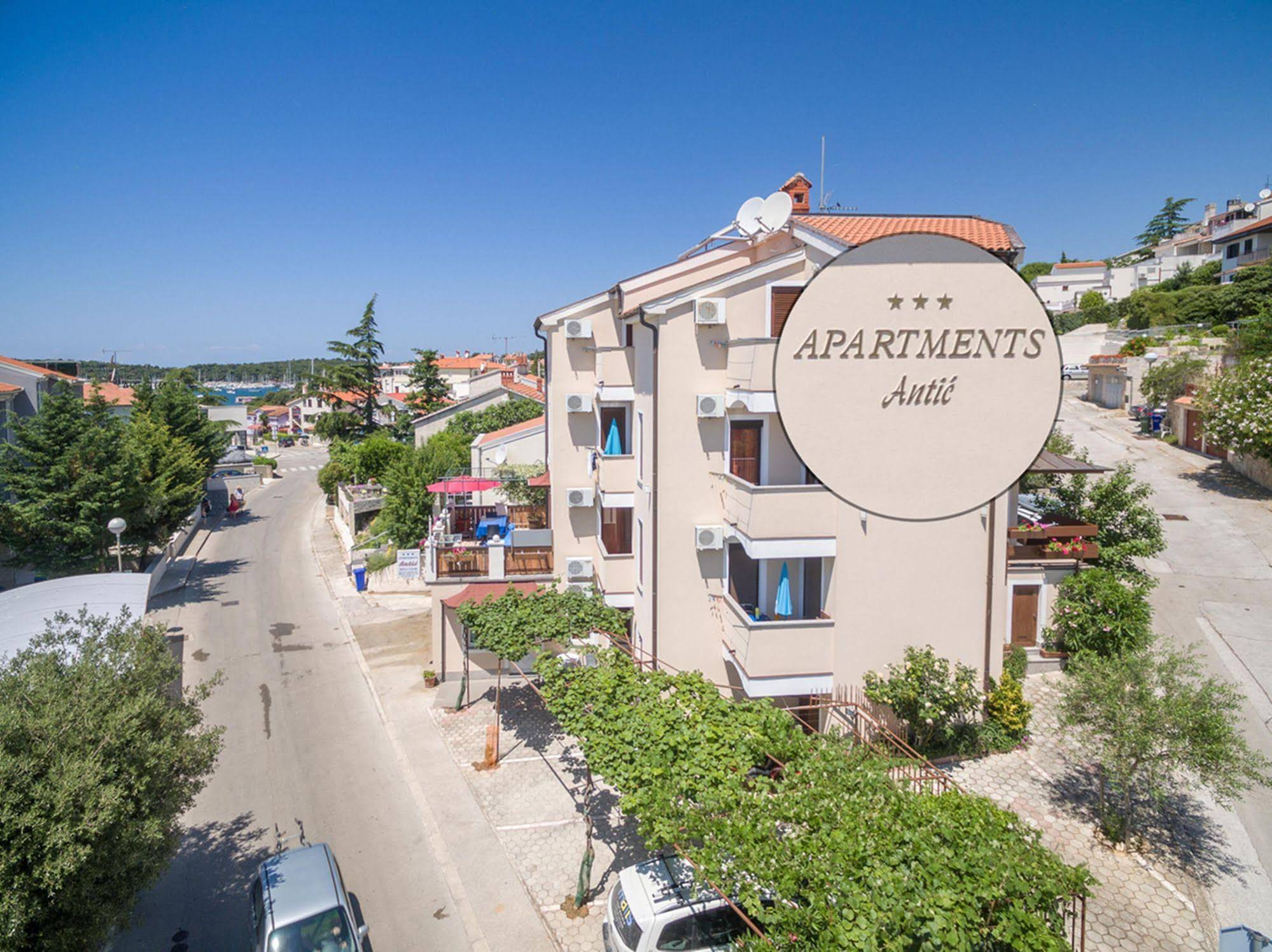 Apartments Antic