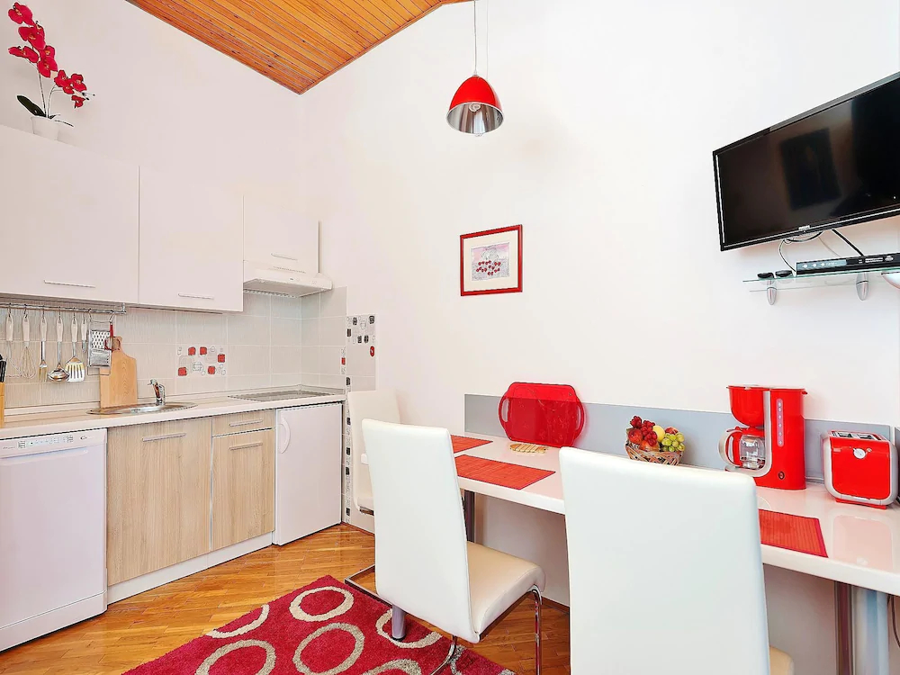 Apartments Brioni Colors