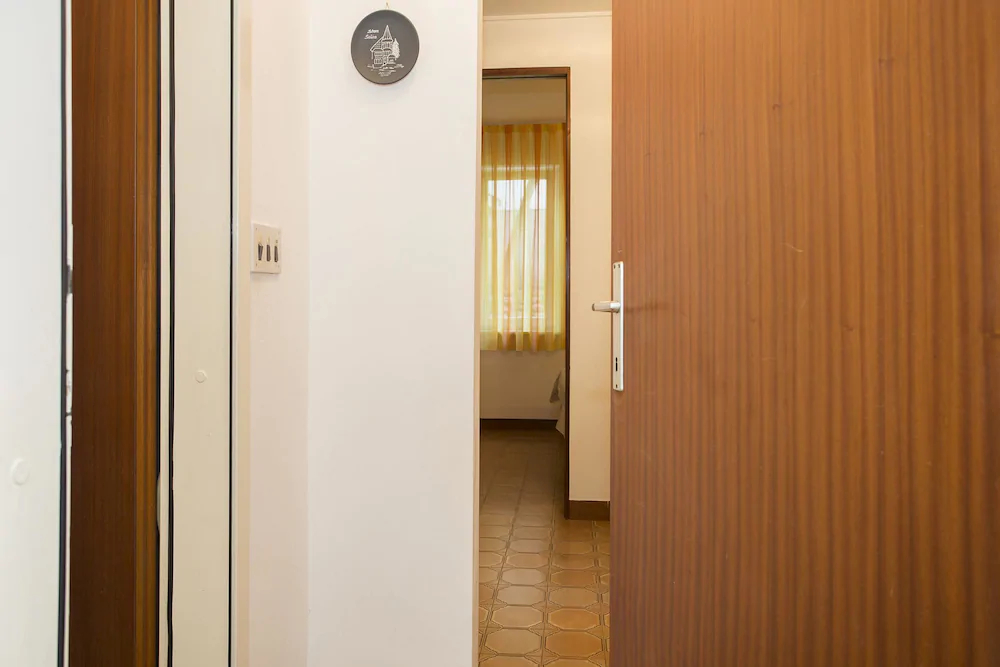 Apartments Kamelia