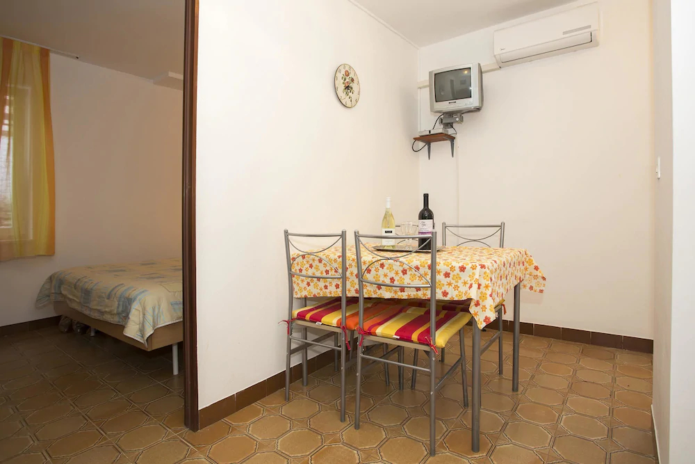 Apartments Kamelia