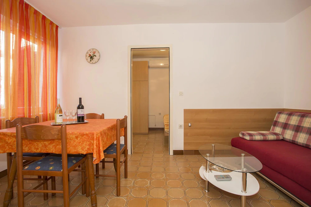 Apartments Kamelia
