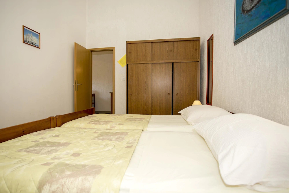 Apartments Kamelia