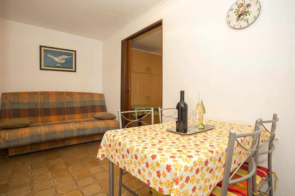 Apartments Kamelia