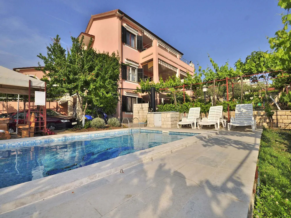 Apartments Slavko