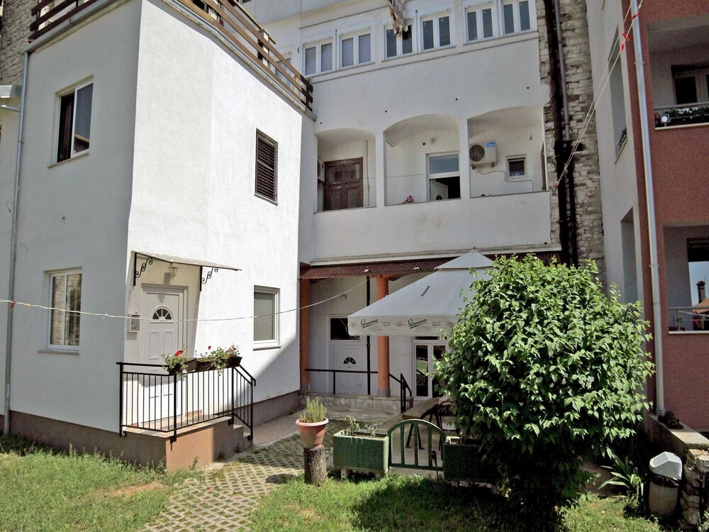 Apartments Smaila 54