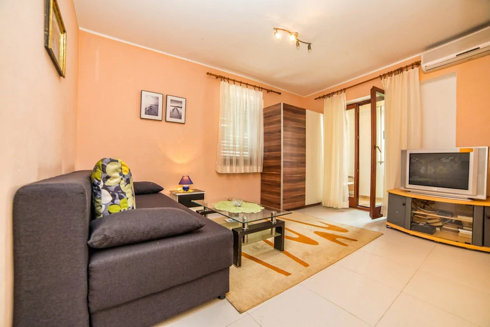 Apartments Smaila 54