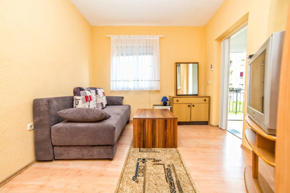 Apartments Smaila 54